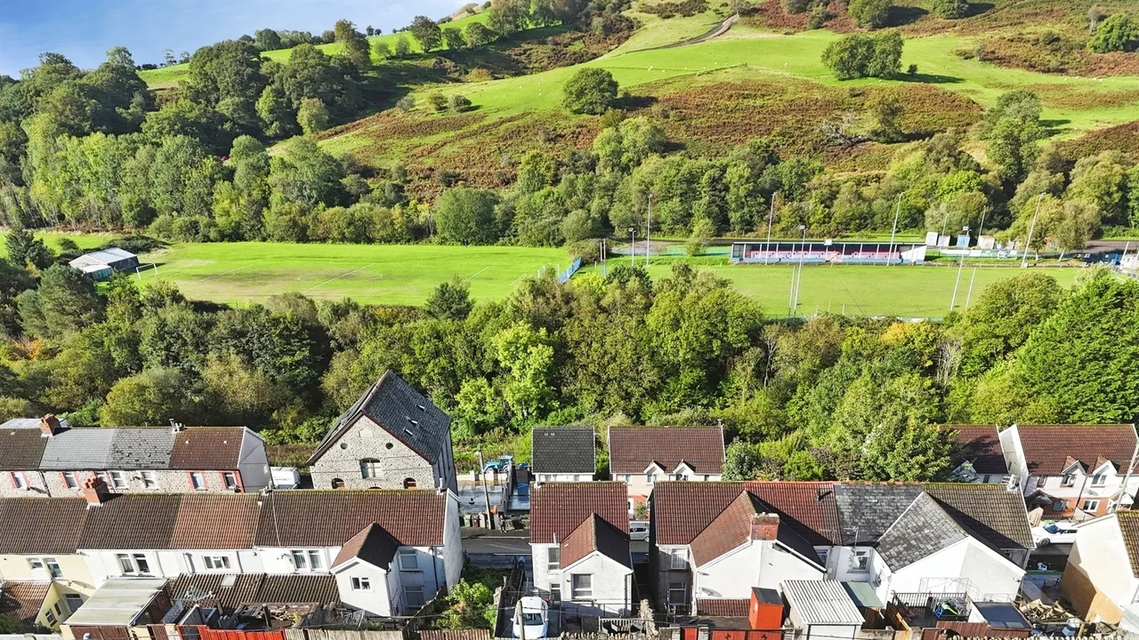 Caerphilly Road, Senghenydd, CF83, photo 20