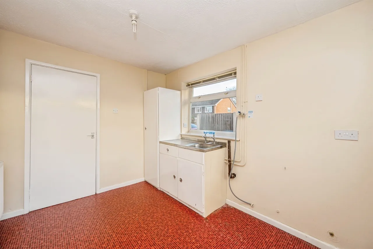 Churchill Crescent, Alrewas, Burton-On-Trent, photo 8