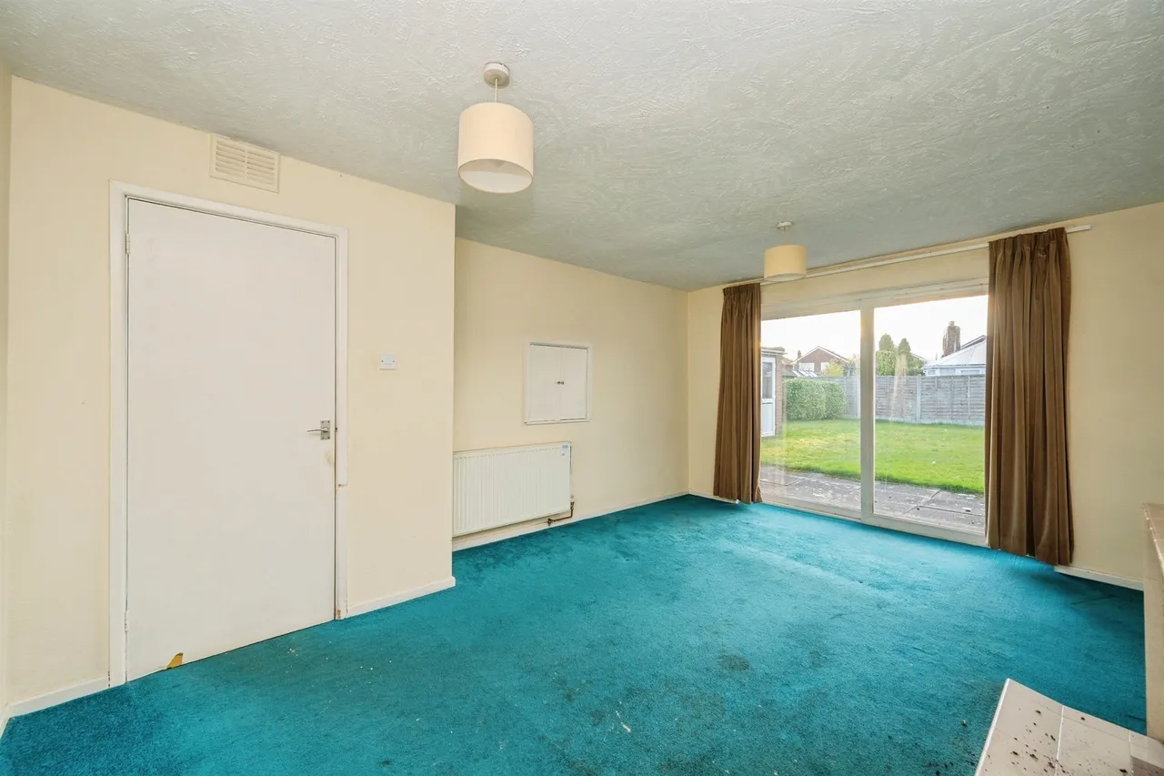 Churchill Crescent, Alrewas, Burton-On-Trent, photo 4