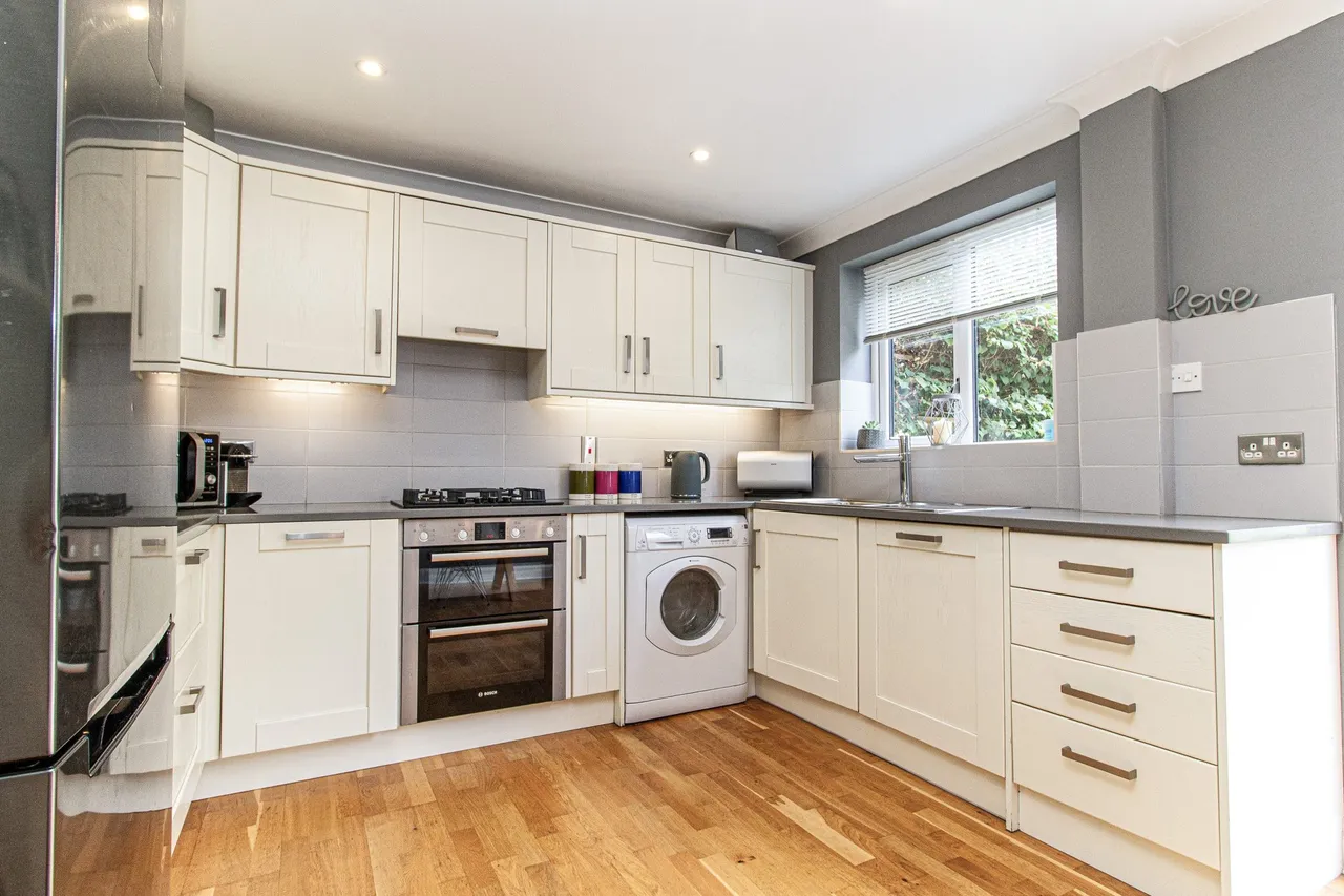 Hunnels Close, Church Crookham, Fleet, GU52 6YR, photo 4