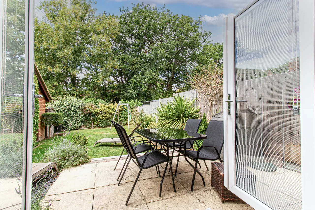 Hunnels Close, Church Crookham, Fleet, GU52 6YR, photo 6
