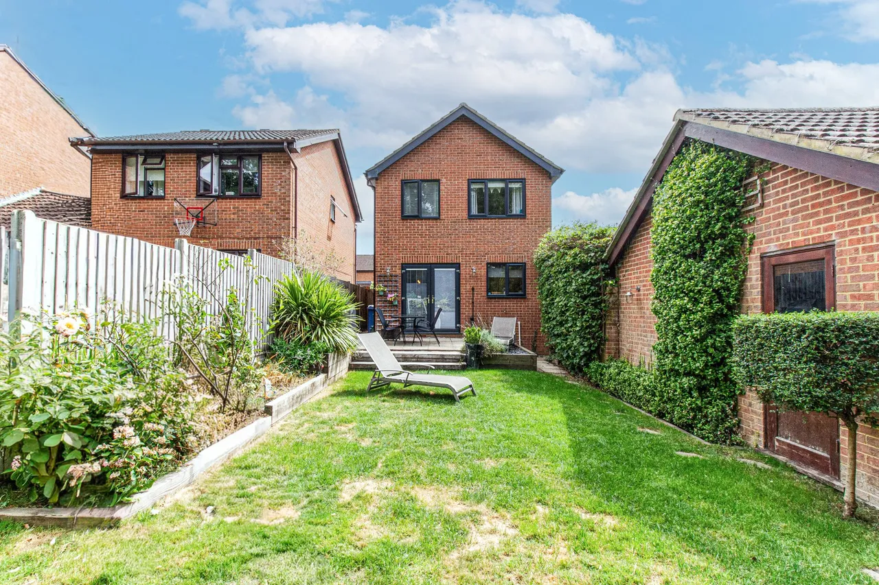 Hunnels Close, Church Crookham, Fleet, GU52 6YR, photo 15