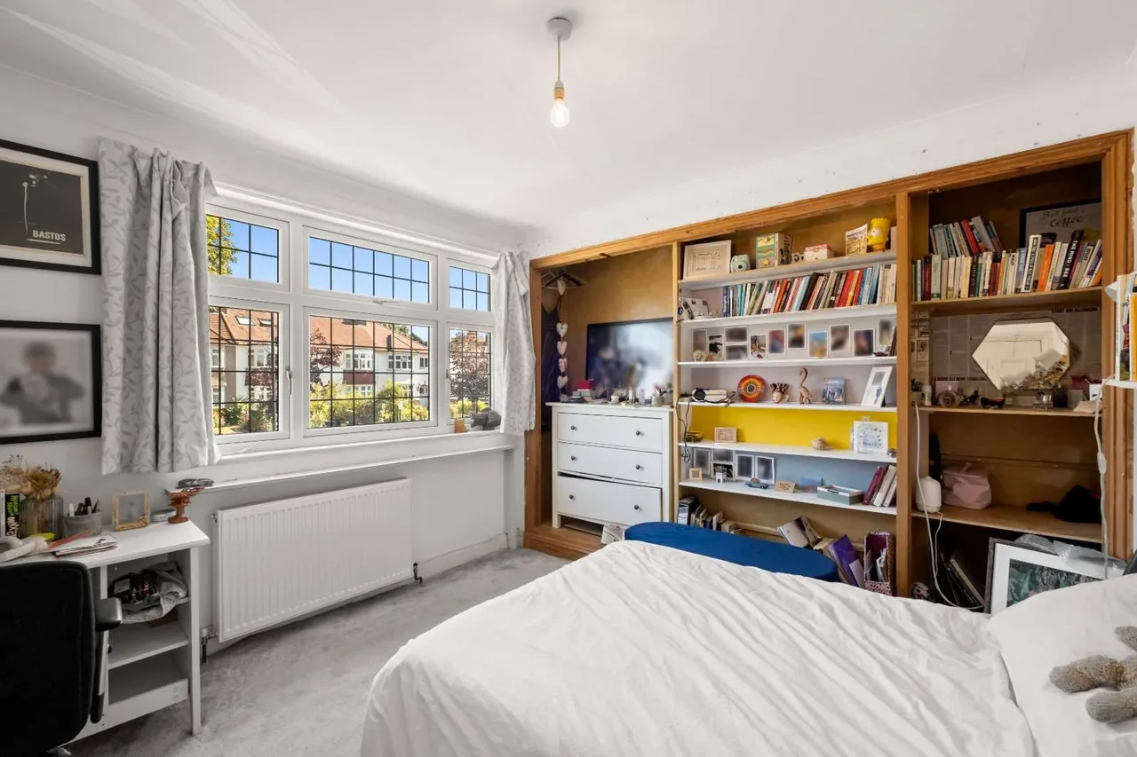 New Park Road, London, SW2 4LW, photo 10