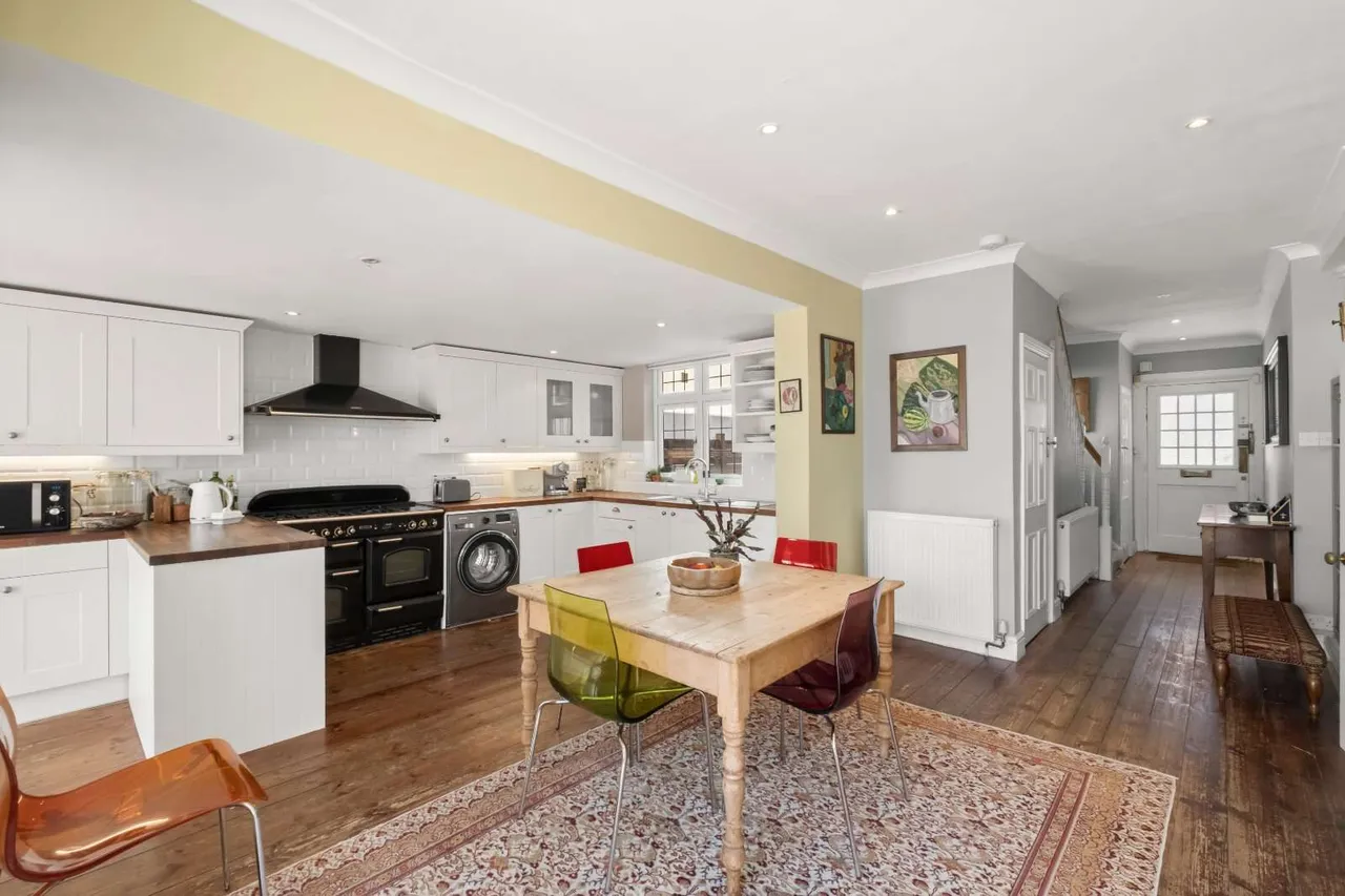New Park Road, London, SW2 4LW, photo 5