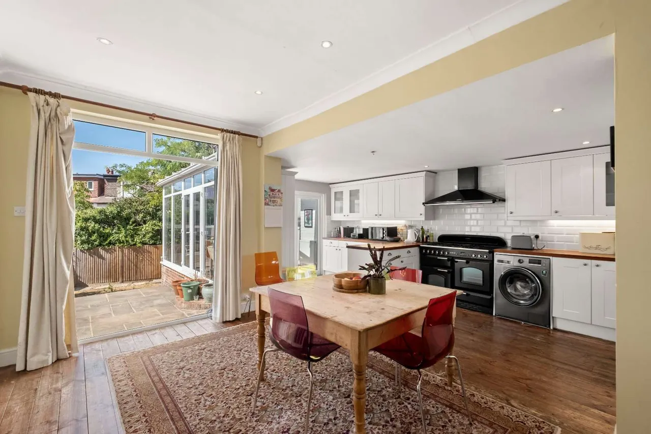 New Park Road, London, SW2 4LW, photo 4