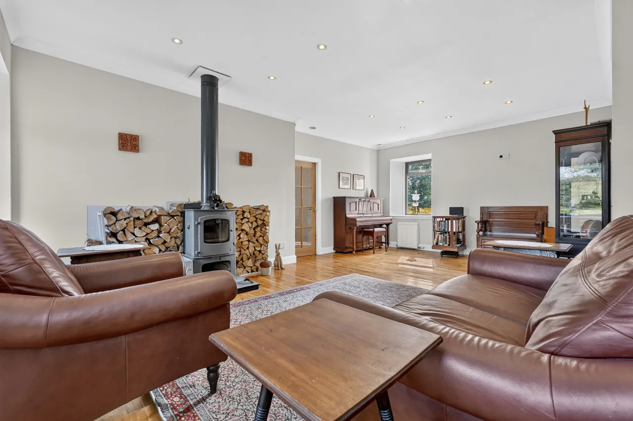1 Langlands Cottage, West Kilbride Road, Dalry, KA24 5HH, photo 3