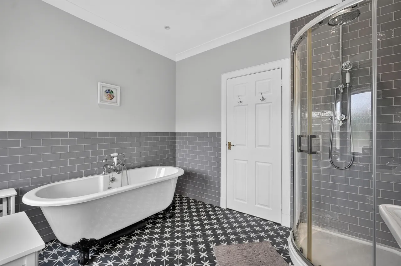 1 Langlands Cottage, West Kilbride Road, Dalry, KA24 5HH, photo 32