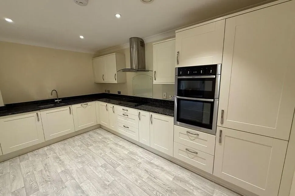 Evesham Road, Wood Norton, Worcestershire, WR11, photo 5