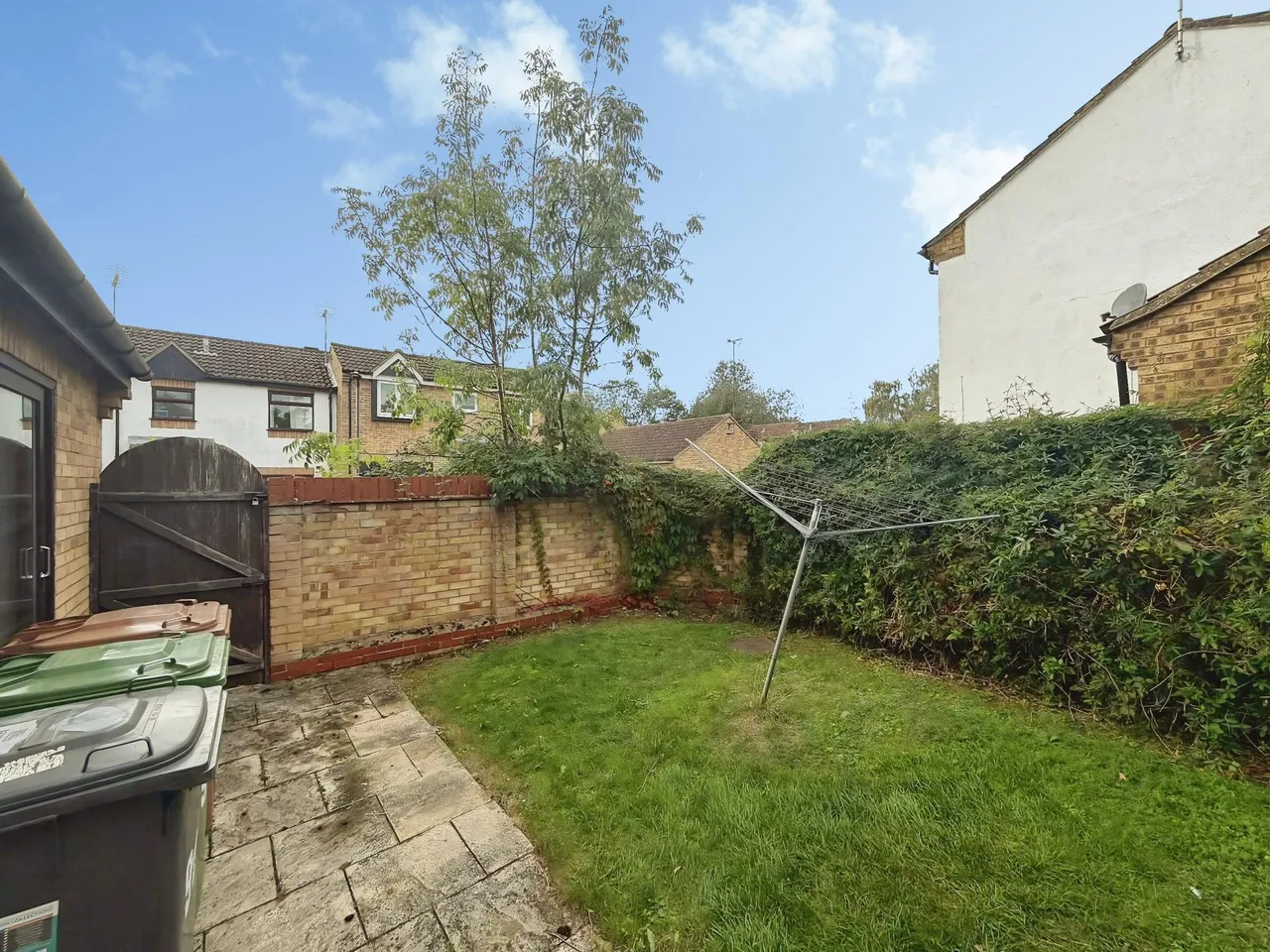 Linnet, Orton Wistow, PE2, photo 11