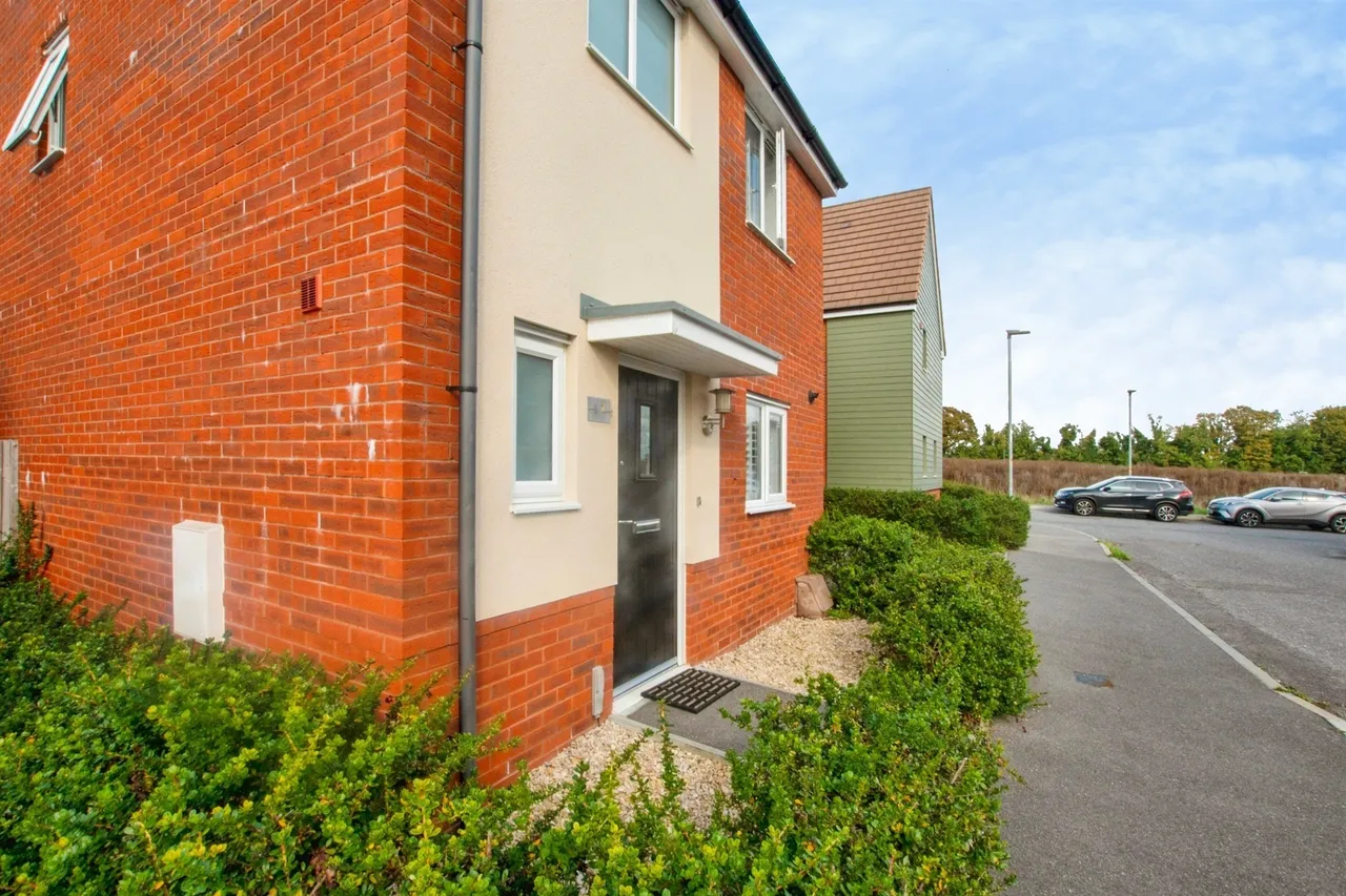 Gibson Place, Longhedge, SP4, photo 14