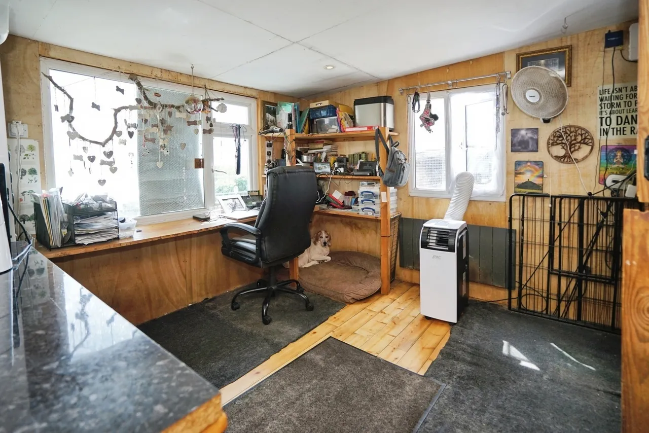 Hammerpond Road, Plummers Plain, RH13, photo 34