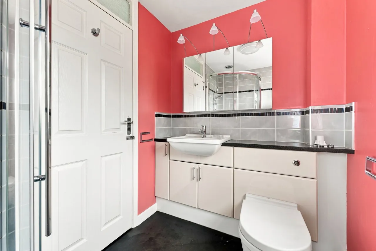 Maple Close, Radcliffe on Trent, NG12, photo 12