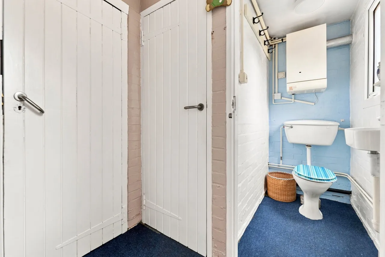 Maple Close, Radcliffe on Trent, NG12, photo 22