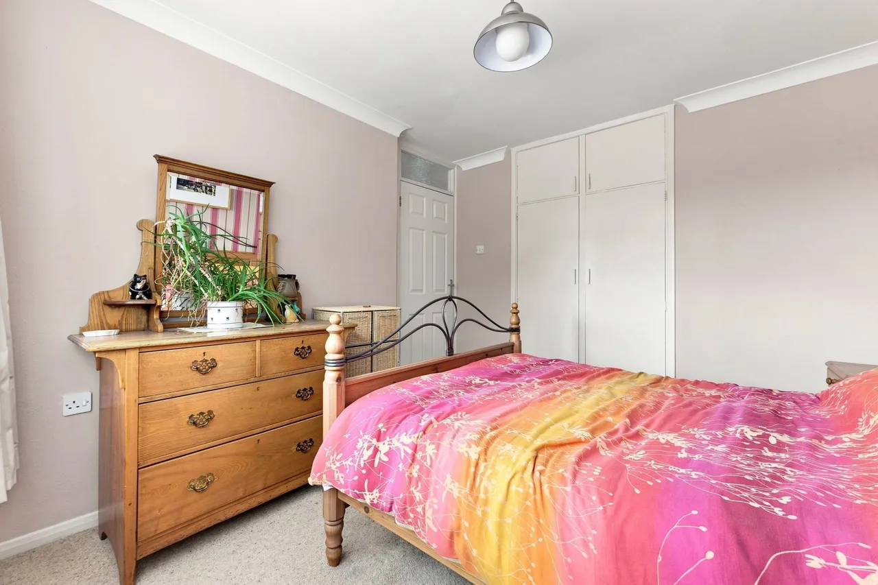 Maple Close, Radcliffe on Trent, NG12, photo 17