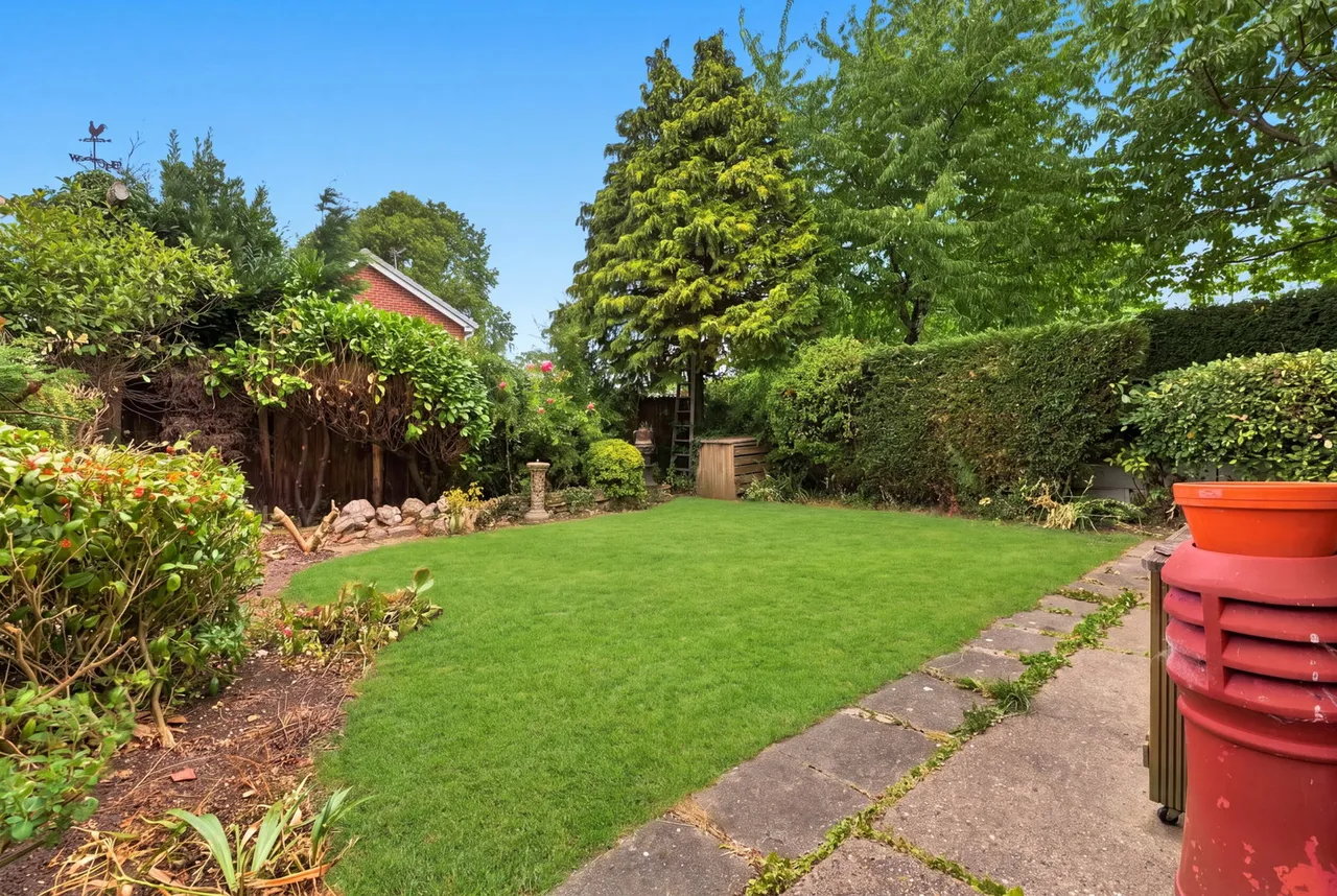 Maple Close, Radcliffe on Trent, NG12, photo 25