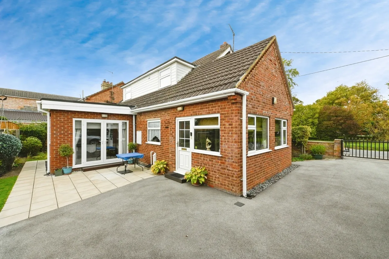 3 bed house for sale — Basin Road, Outwell, Wisbech, Cambridgeshire, PE14