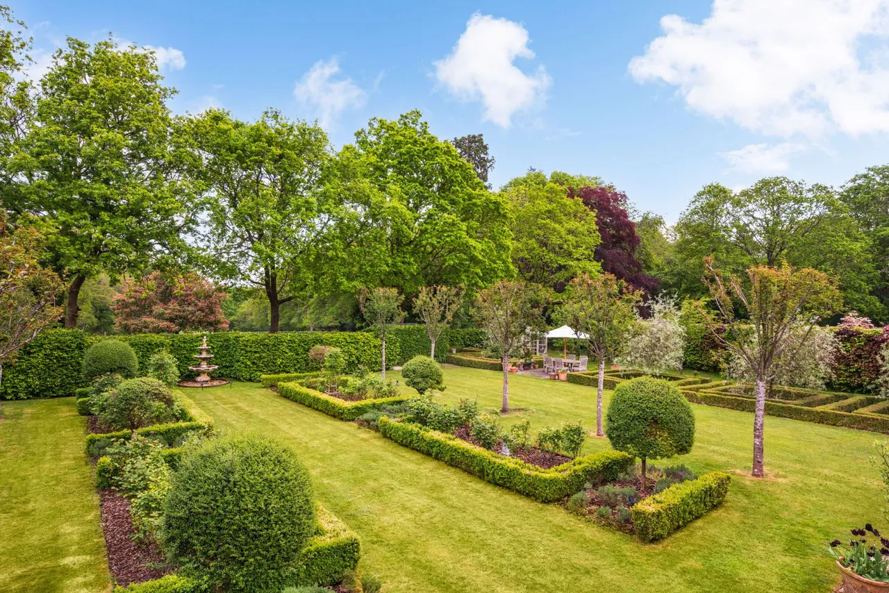 Stockcross, Newbury, RG20, photo 26