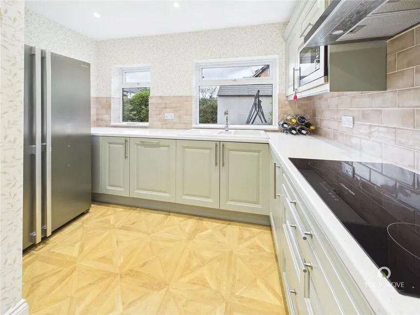 Burnbank Avenue, South Wellfield, NE25, photo 14
