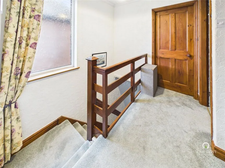 Burnbank Avenue, South Wellfield, NE25, photo 15