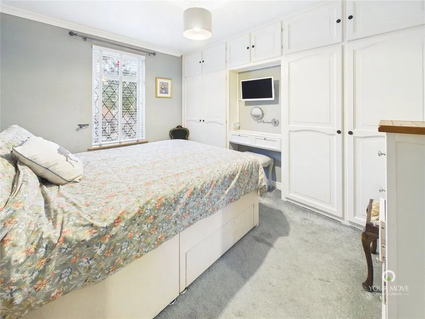 Burnbank Avenue, South Wellfield, NE25, photo 8