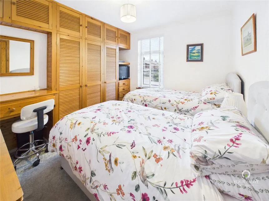 Burnbank Avenue, South Wellfield, NE25, photo 7