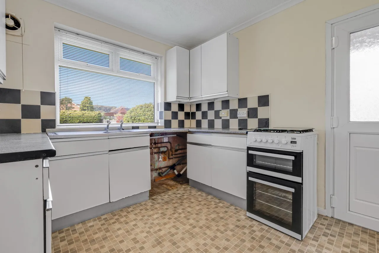 Ridge Road, Kingswinford, DY6, photo 8
