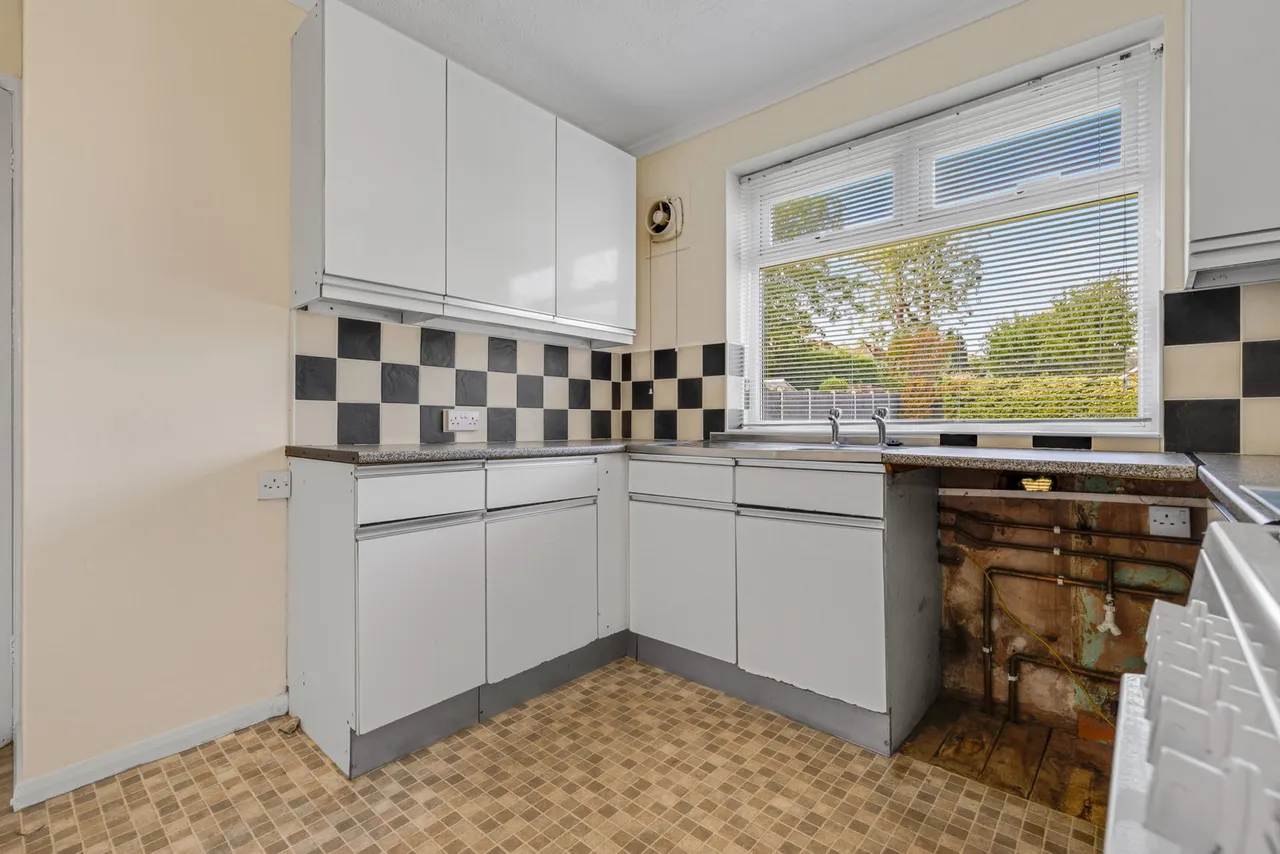 Ridge Road, Kingswinford, DY6, photo 9