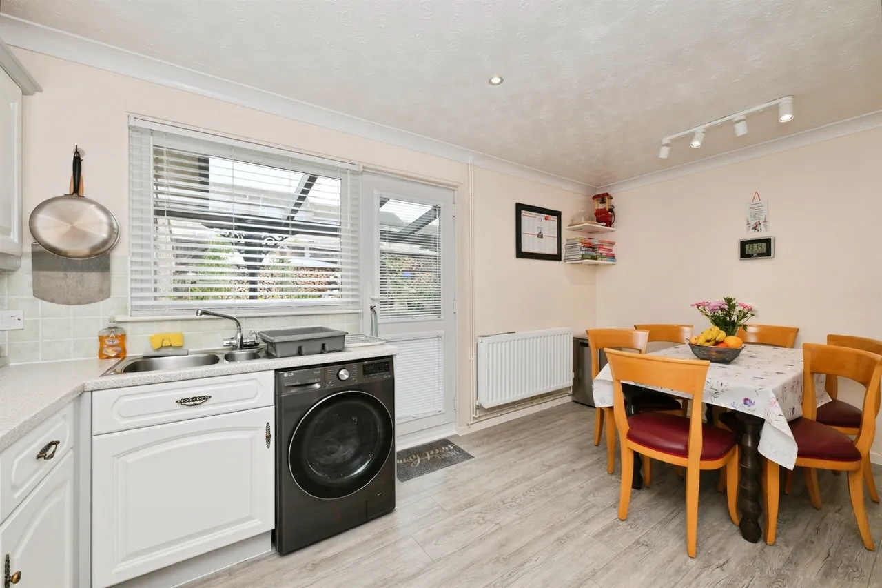 Sandpiper Close, Haverhill, photo 6