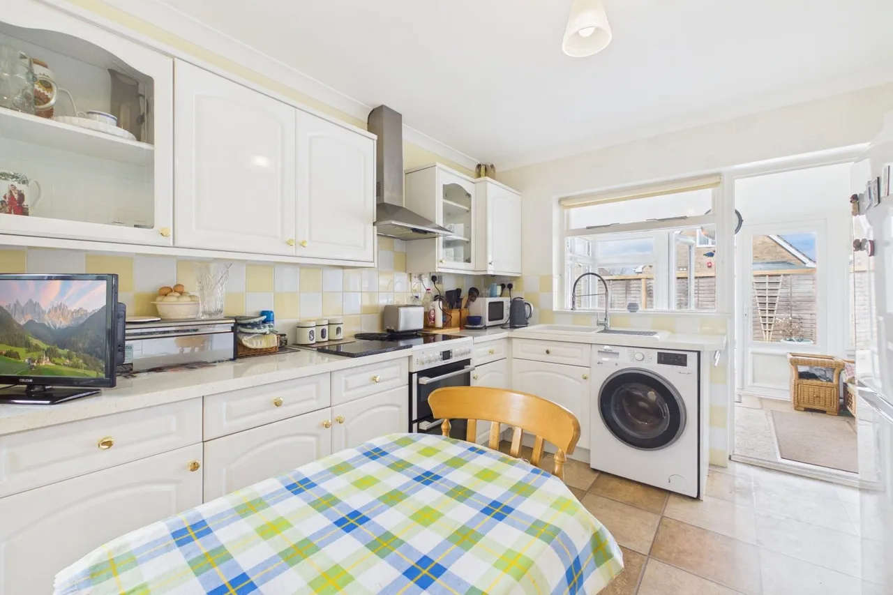 Halifax Close, Pocklington, YO42, photo 10