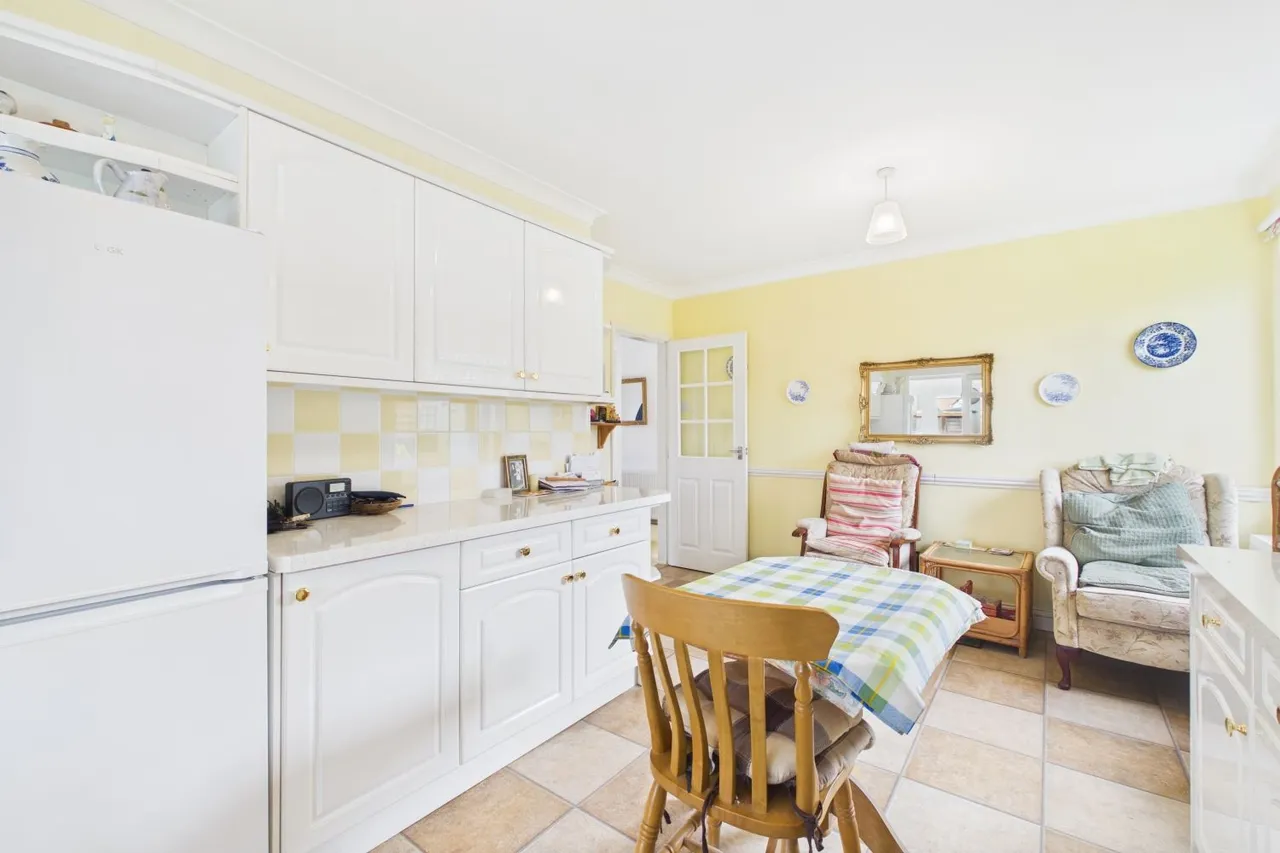 Halifax Close, Pocklington, YO42, photo 9