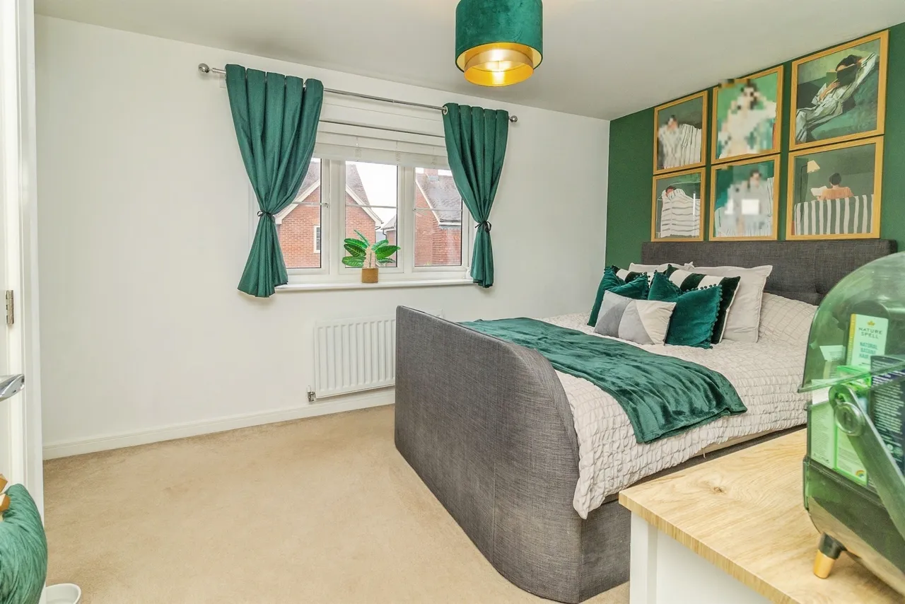 Chapel Drive, Aston Clinton, HP22, photo 10