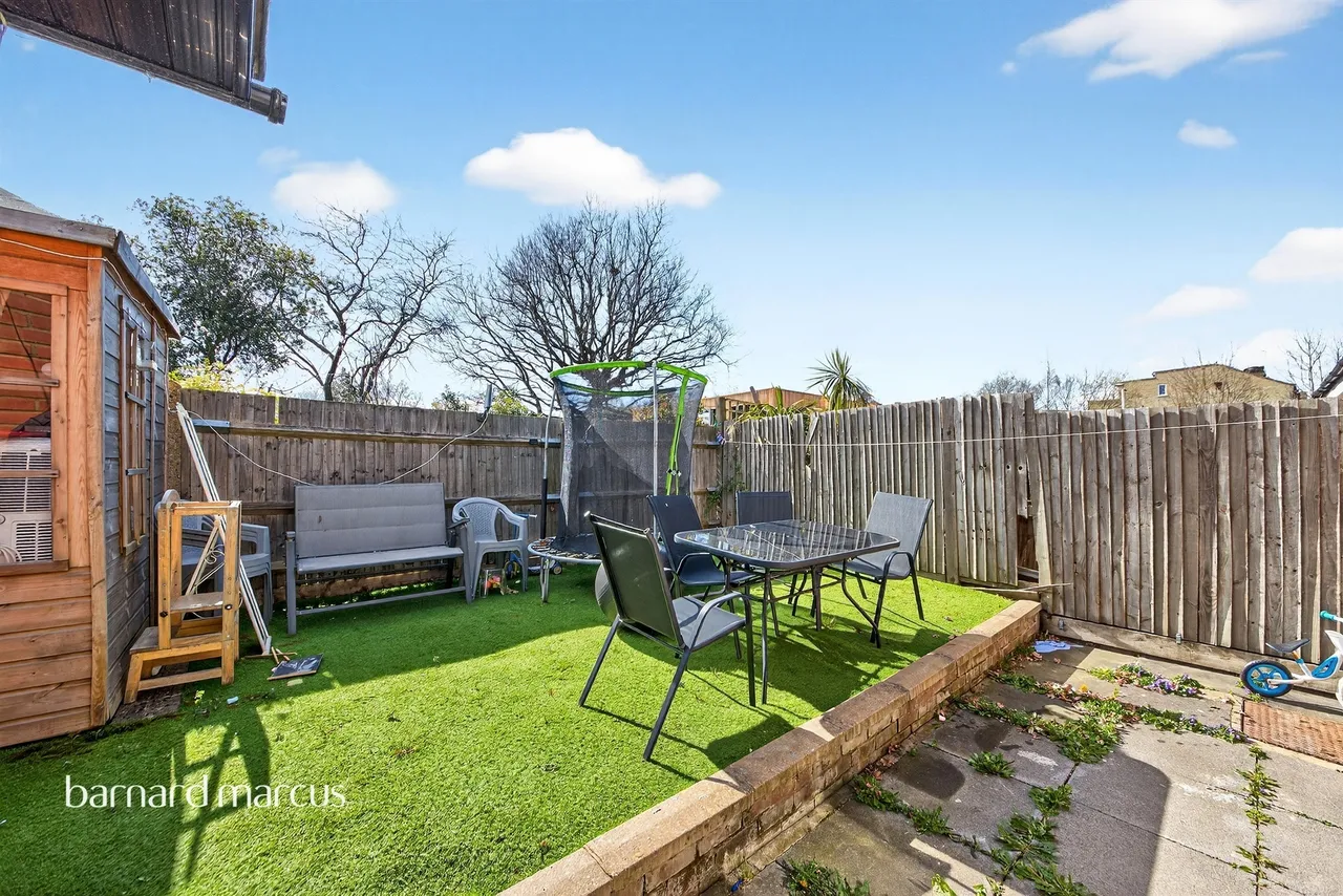 3 bed house for sale — Ireland Place, London