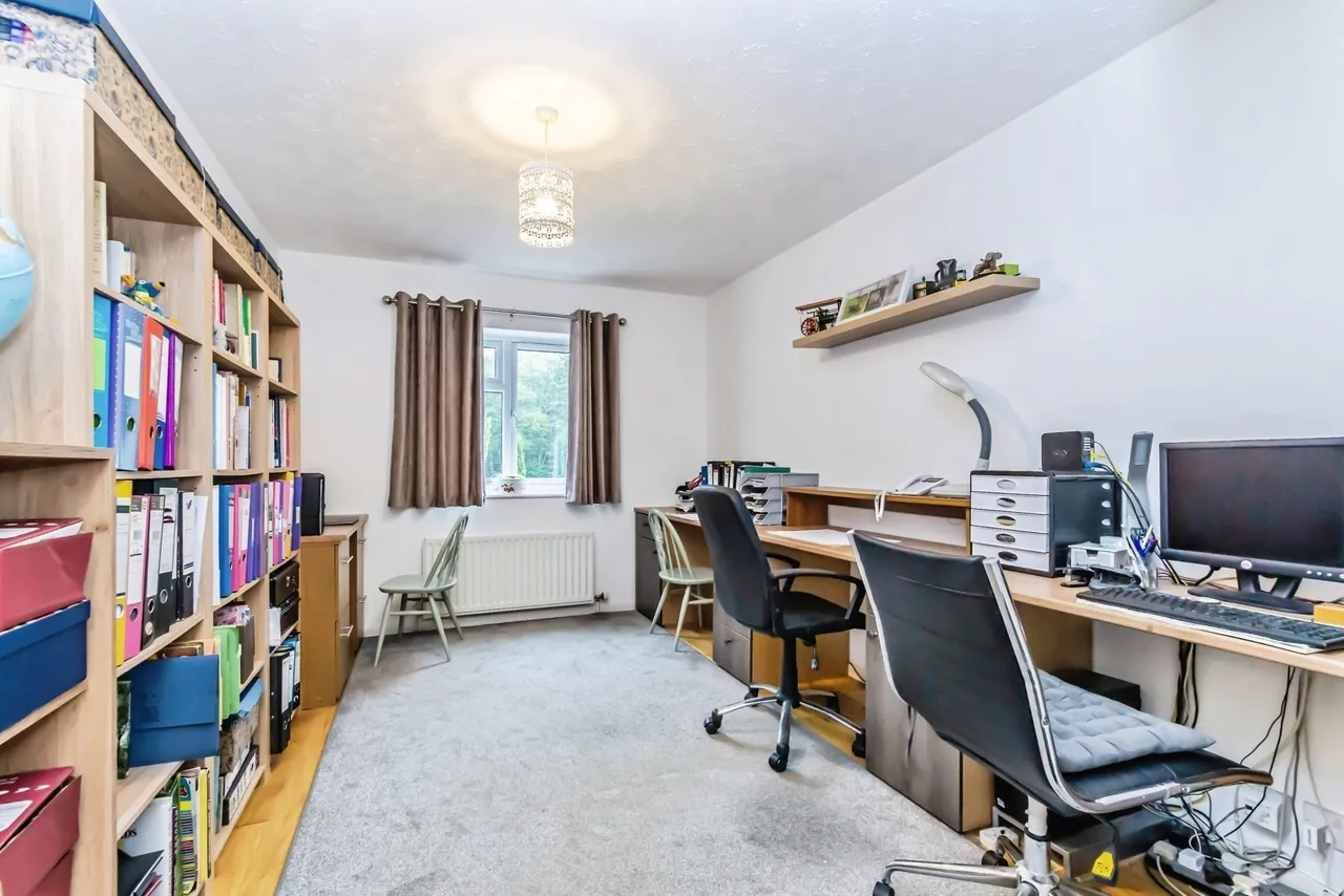 Hempstead Lane, Hailsham, BN27, photo 26