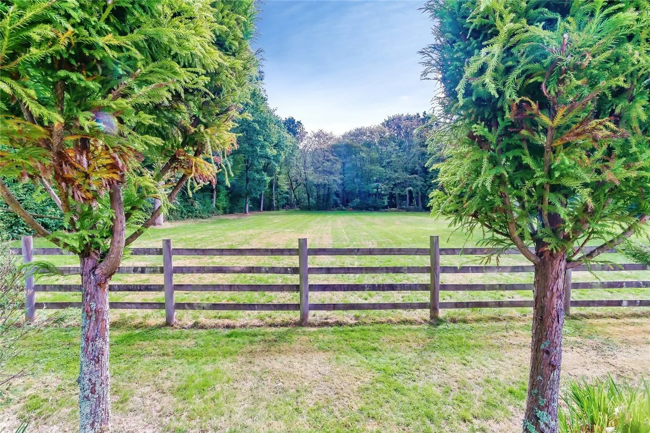 Hempstead Lane, Hailsham, BN27, photo 14