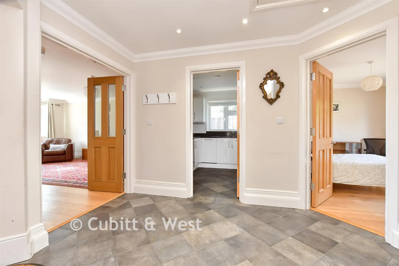 Woodcote Green, Wallington, SM6, photo 5