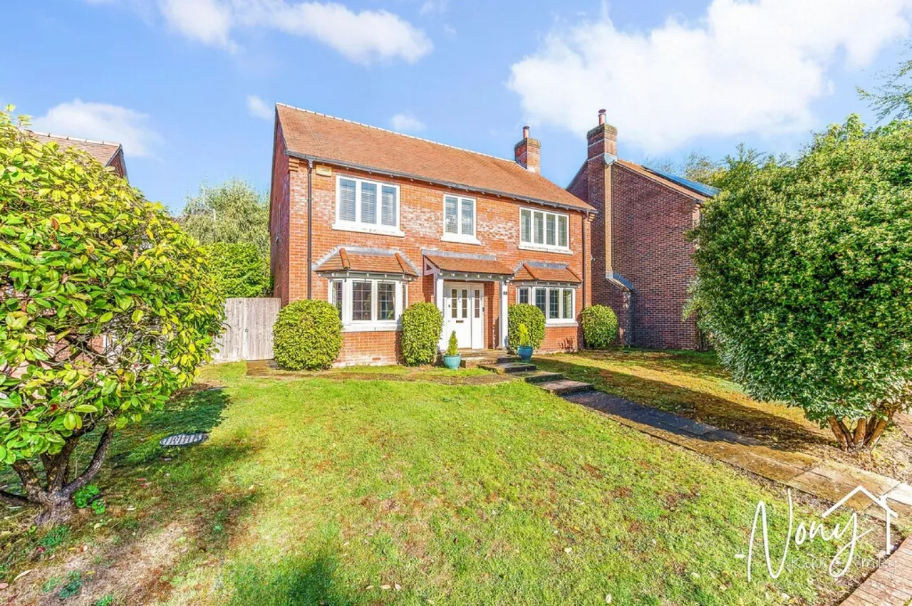 5 bed house for sale, Beechcroft Close, Twyford, SO21