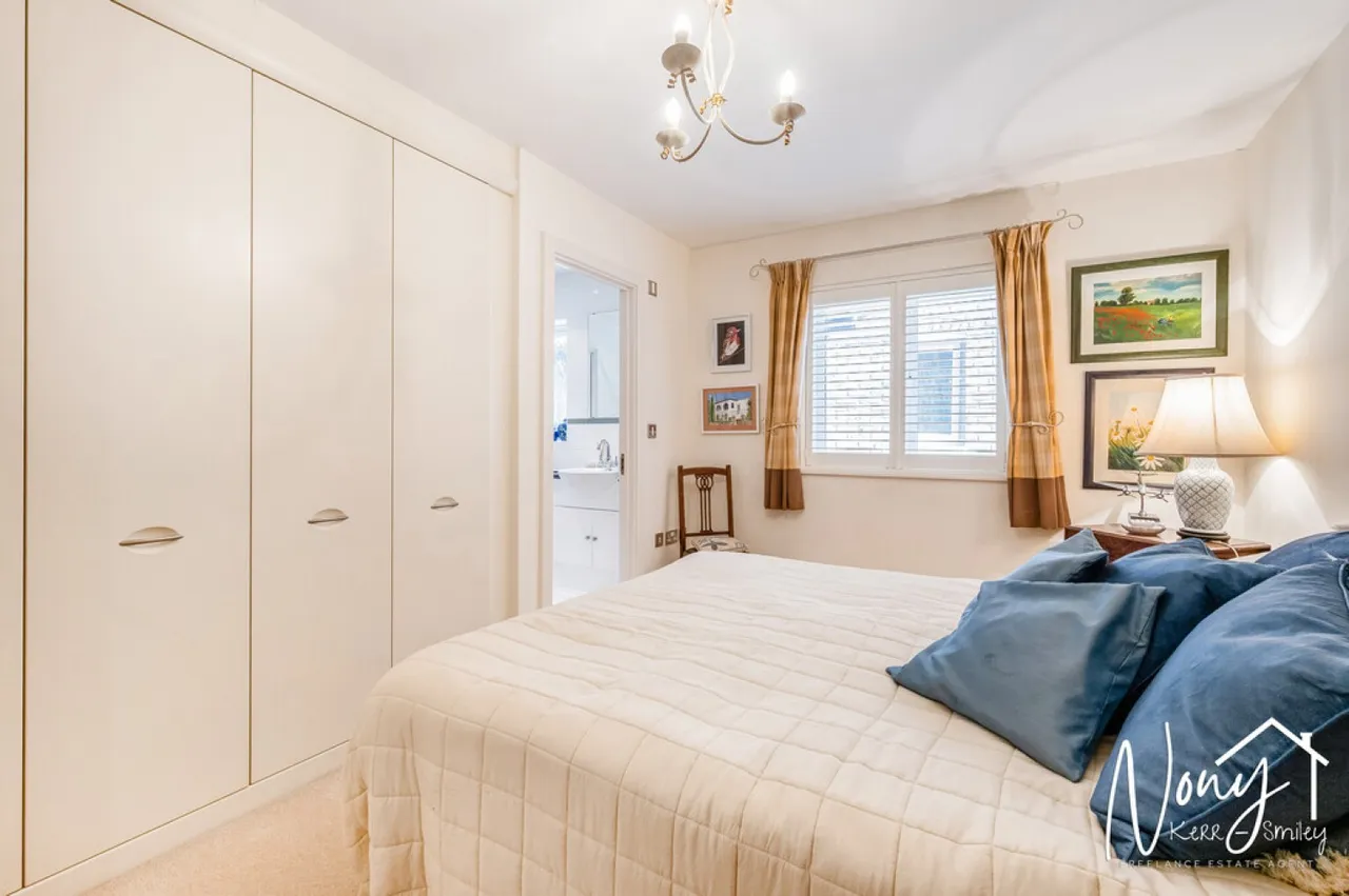 Beechcroft Close, Twyford, SO21, photo 20