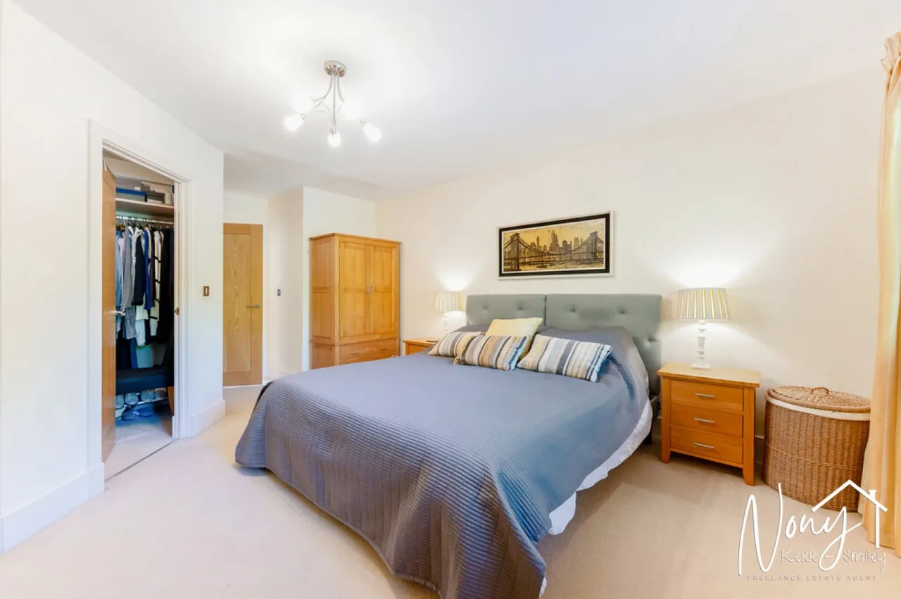 Beechcroft Close, Twyford, SO21, photo 15
