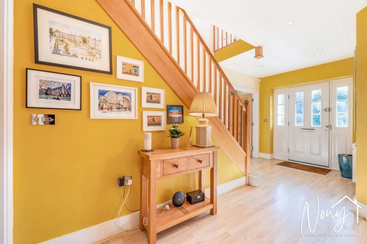 Beechcroft Close, Twyford, SO21, photo 30