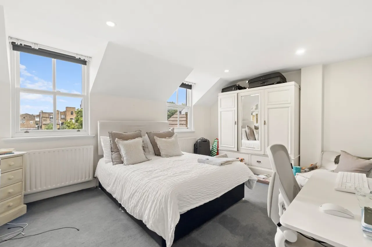Ambrose Mews, London, SW11, photo 11