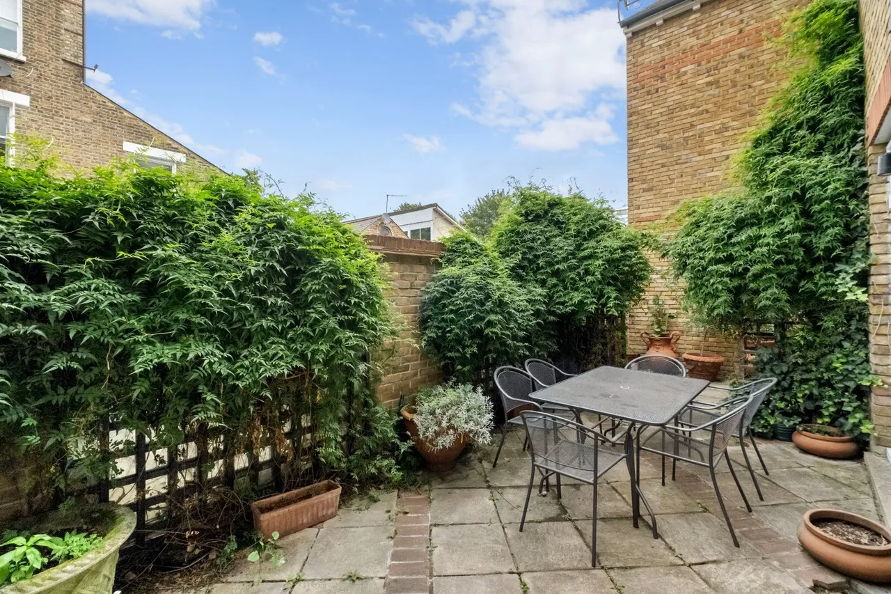 Ambrose Mews, London, SW11, photo 6