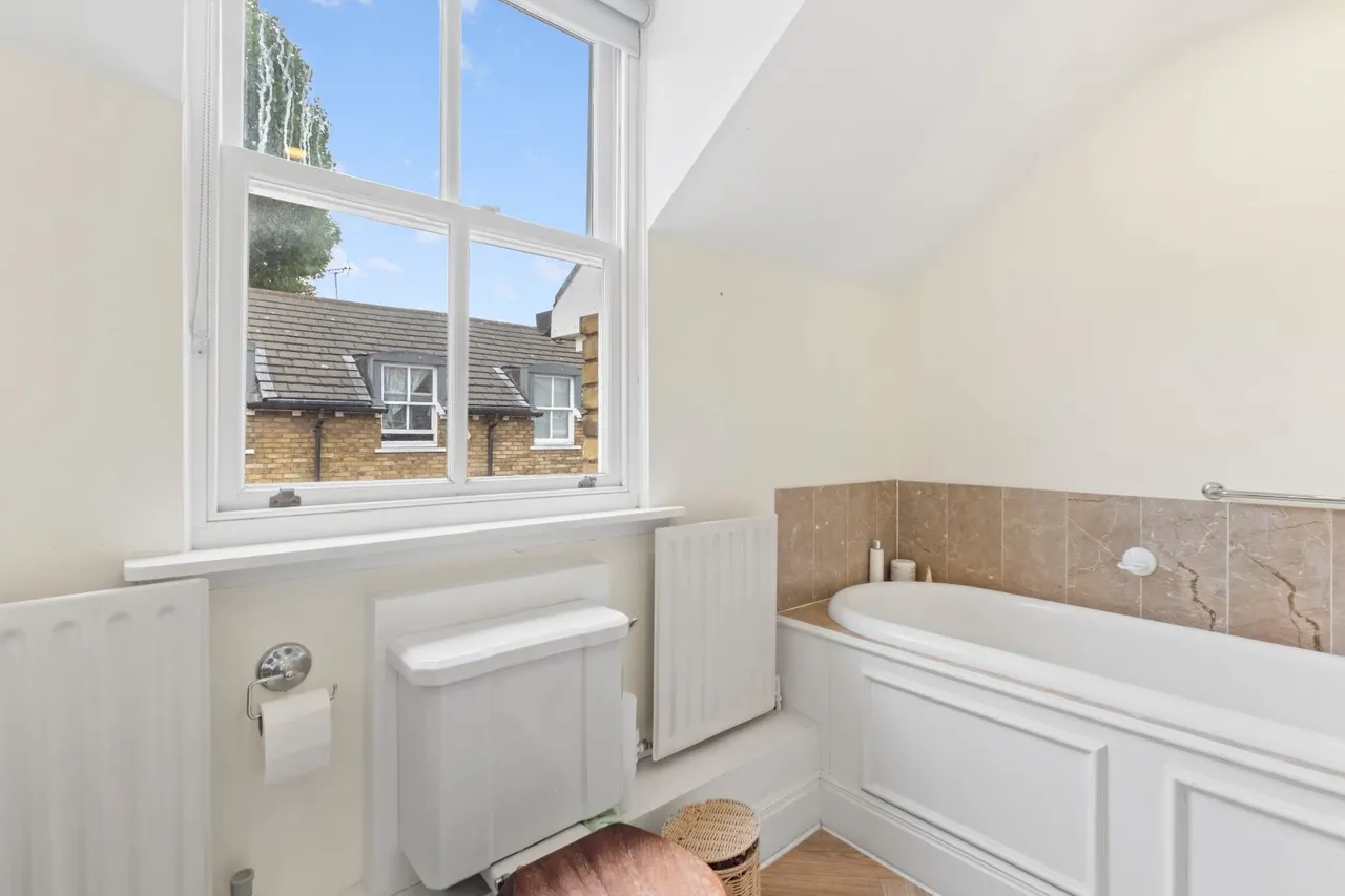Ambrose Mews, London, SW11, photo 17
