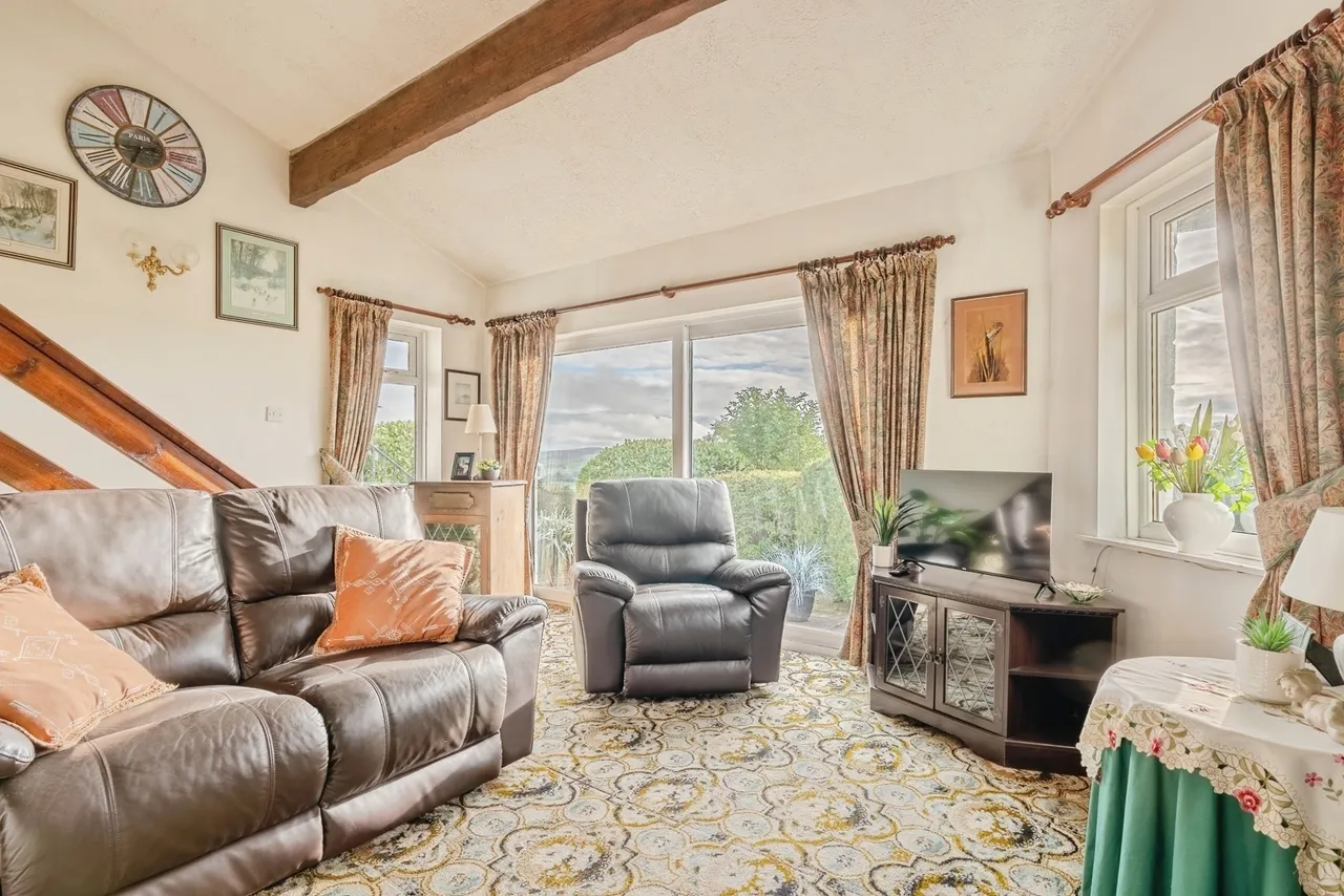 High Lane, Salterforth, Barnoldswick, Lancashire, BB18, photo 3