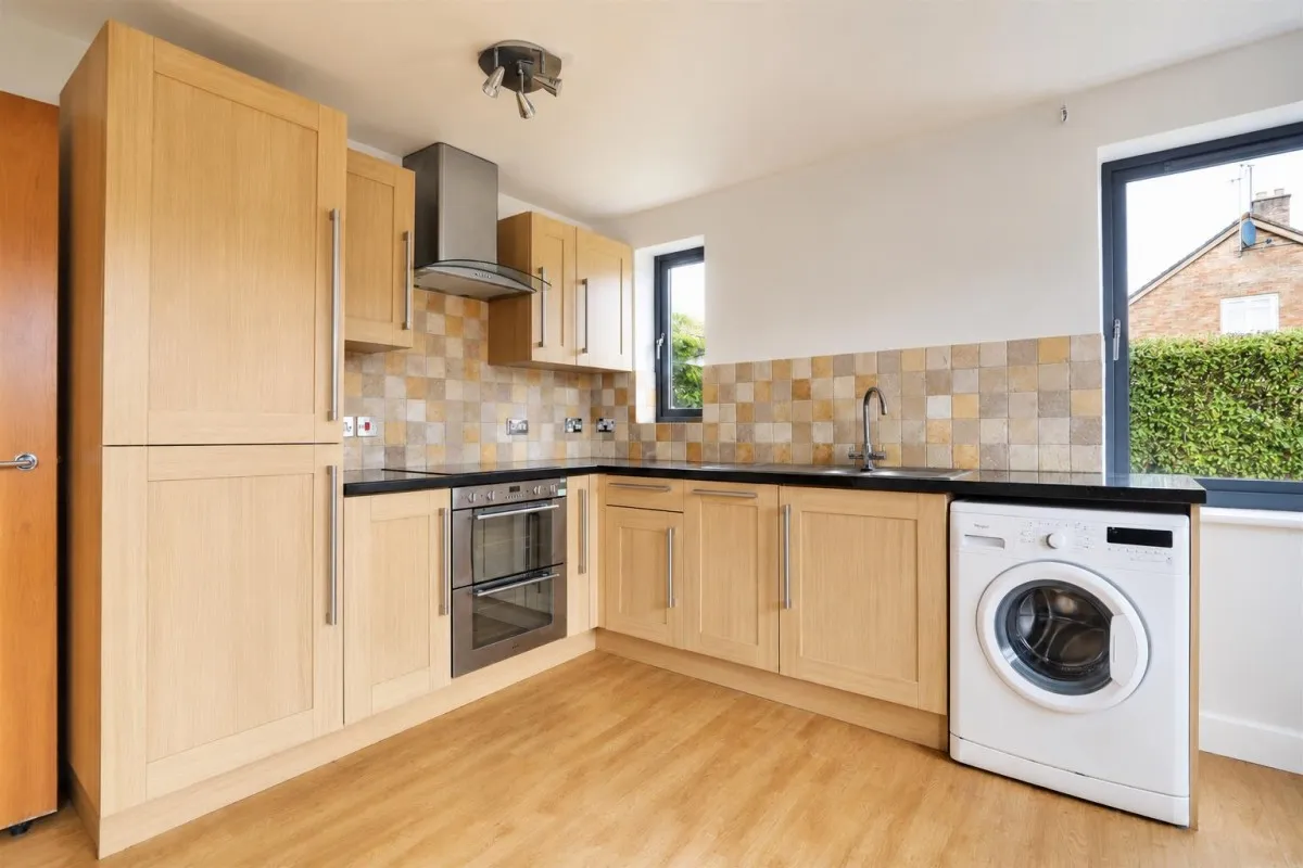 Griffiths Avenue, Cheltenham, GL51, photo 3