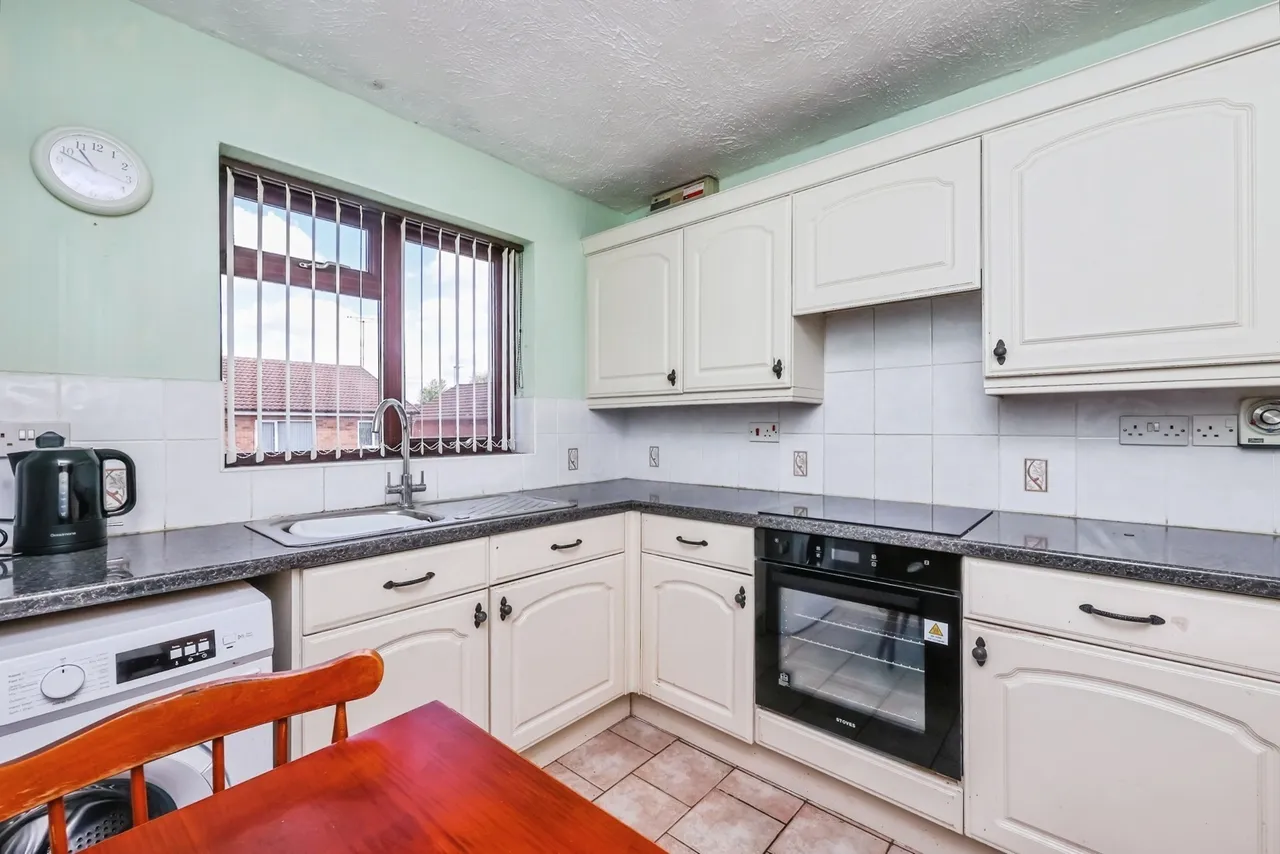 Magdalene Way, Hucknall, Nottingham, Nottinghamshire, NG15, photo 2