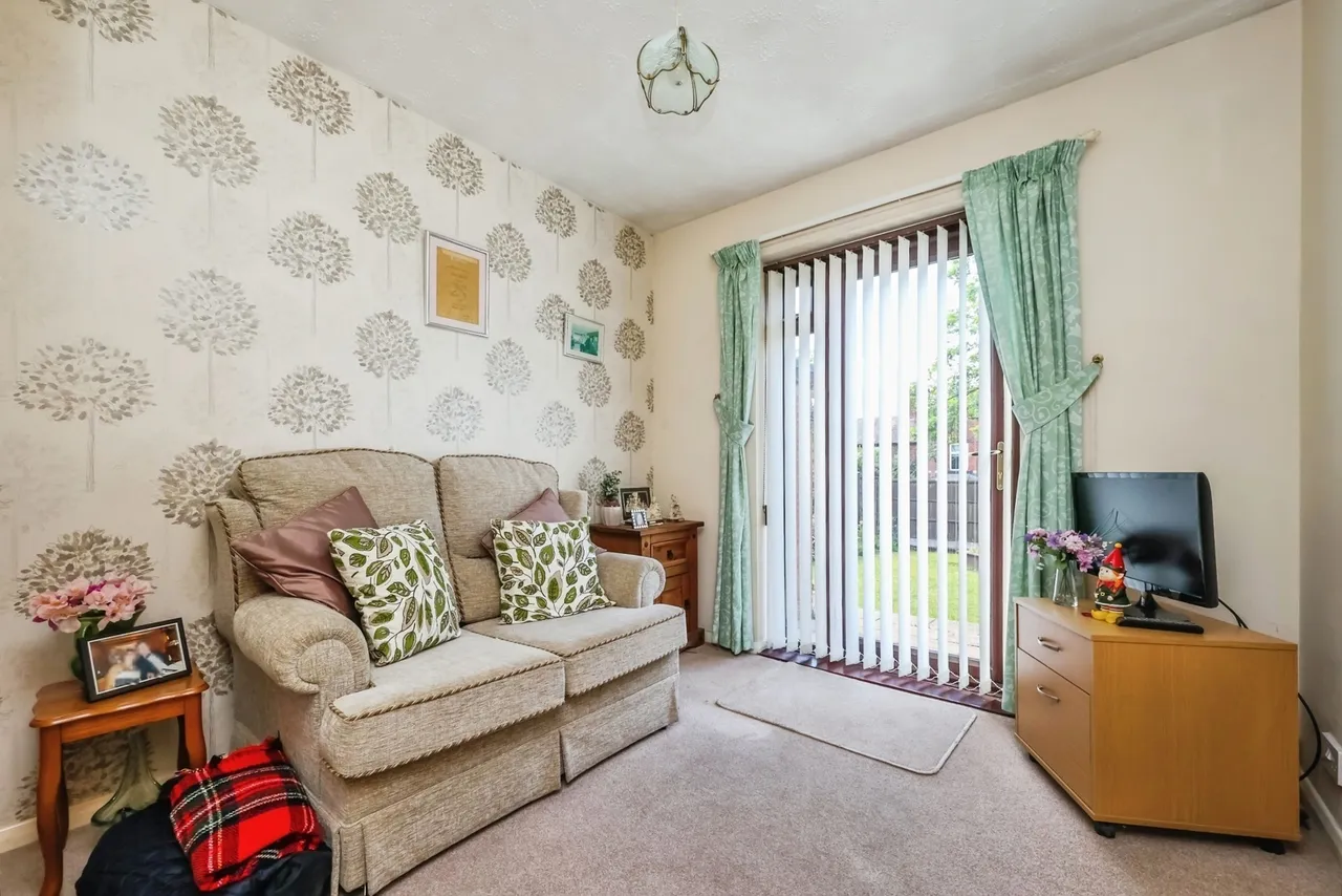 Magdalene Way, Hucknall, Nottingham, Nottinghamshire, NG15, photo 13