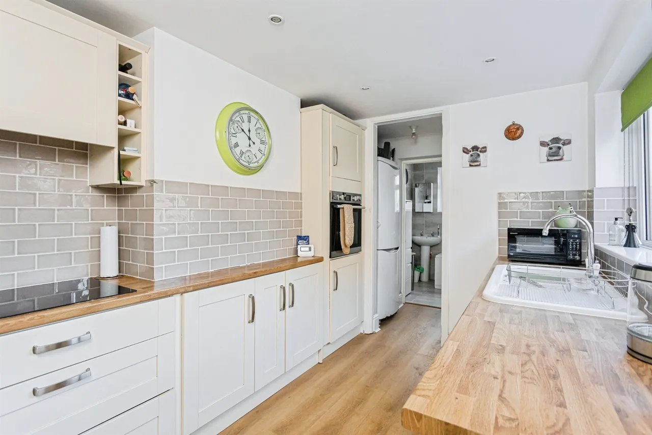 Nye Road, Burgess Hill, photo 7