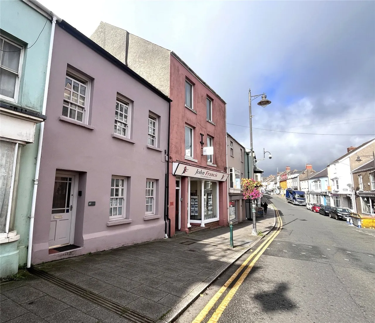 2 bed house for sale, Main Street, Pembroke, SA71