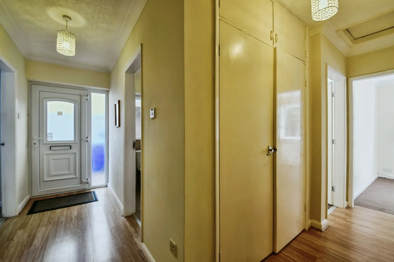 South Parade, Boston, PE21, photo 13