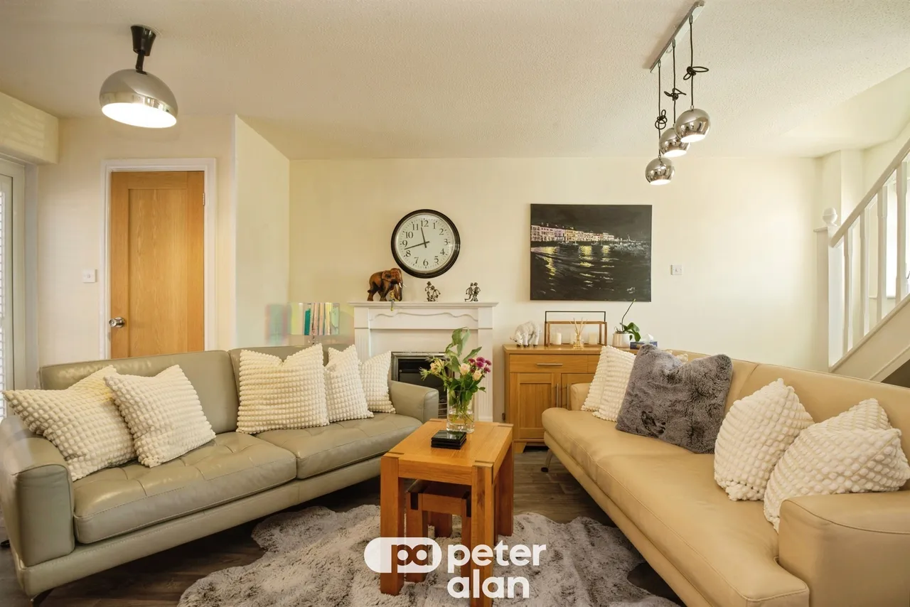 Chamomile Close, Cardiff, CF23, photo 4